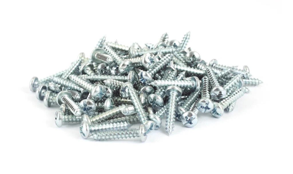 pile-of-sheet-metal-screws